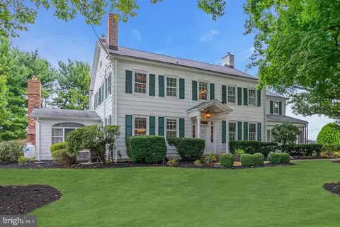 156 Cranbury Neck Rd, Cranbury, NJ 08512