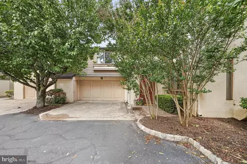 461 Sayre Dr, Princeton, NJ 08540