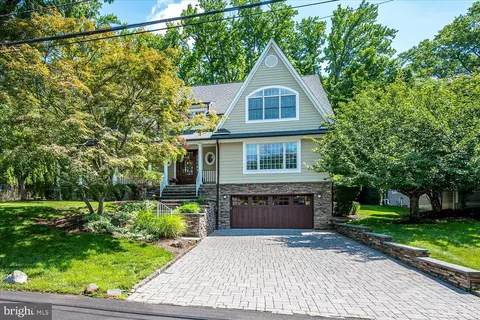 4 Edgewood Rd, Edison, NJ 08820 photo 1