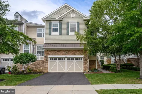 29 Morris Ln, Cranbury, NJ 08512