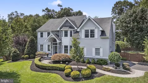 16 Cummings Rd, Monmouth Junction, NJ 08852