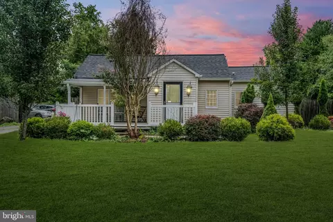 247 Friendship Rd, Cranbury, NJ 08512