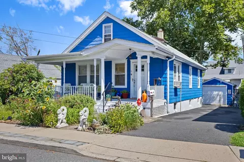 9 Cornell St, North Brunswick, NJ 08902