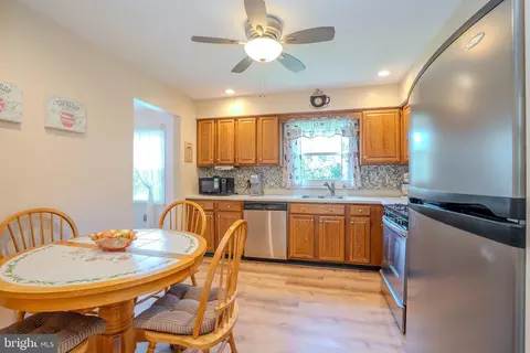 Kitchen - 31 Pullman Loop, Dayton, NJ 08810 photo 3 of 4