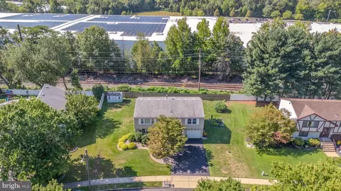 View/Area - 31 Pullman Loop, Dayton, NJ 08810 photo 4 of 10