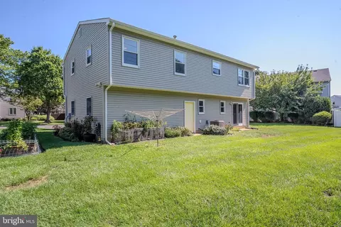 Exterior - 31 Pullman Loop, Dayton, NJ 08810 photo 4 of 7