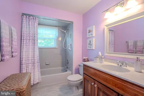 Bath - 31 Pullman Loop, Dayton, NJ 08810 photo 1 of 2