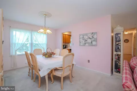 Dining - 31 Pullman Loop, Dayton, NJ 08810 photo 2 of 3