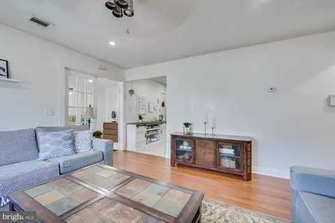 Entry Way - 15 Markham Rd, Edison, NJ 08817 photo 3 of 3