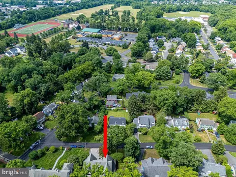 View/Area - 4 Edgewood Rd, Edison, NJ 08820 photo 4 of 11