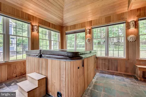 Other - 4 Edgewood Rd, Edison, NJ 08820 photo 6 of 20