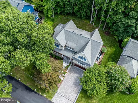 View/Area - 4 Edgewood Rd, Edison, NJ 08820 photo 1 of 11