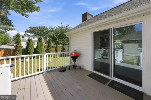 Exterior - 212 Stephenson Ave, Middlesex, NJ 08846 photo 2 of 4