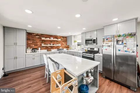 Kitchen - 212 Stephenson Ave, Middlesex, NJ 08846 photo 3 of 3