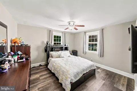 Bedroom - 212 Stephenson Ave, Middlesex, NJ 08846 photo 1 of 2