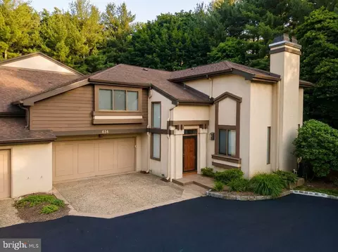 614 Sayre Dr, Princeton, NJ 08540