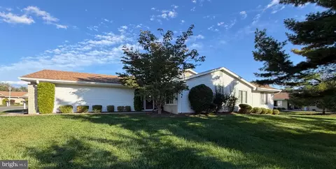 516 Hazen Rd, Monroe Township, NJ 08831