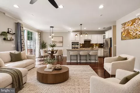 204 Ellsworth Way, Monmouth Junction, NJ 08852