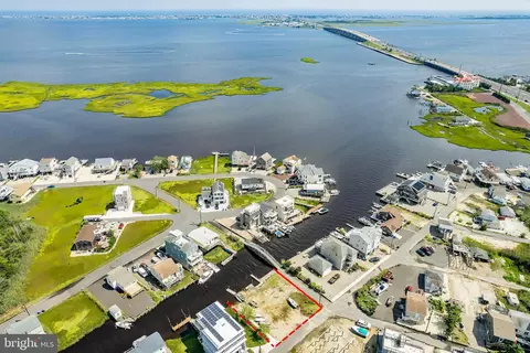 12941292 Avenue A, Manahawkin, NJ 08050