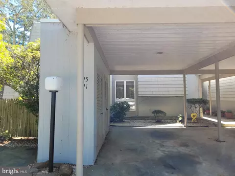 195 E Holly Ln, Tuckerton, NJ 08087
