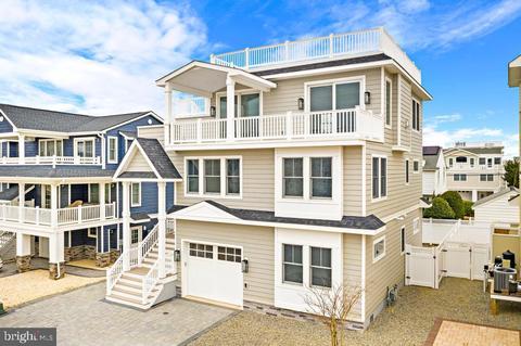 27 E 37th, Long Beach Township, NJ 08008