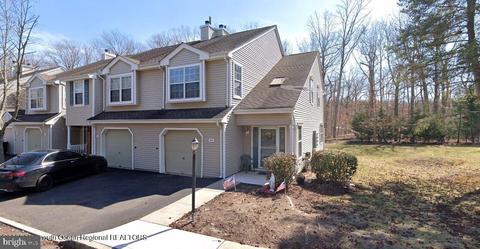 301 Wales Ln, Toms River, NJ 08753