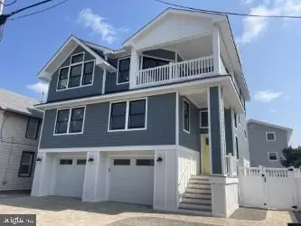 111 E 29th St, Ship Bottom, NJ 08008