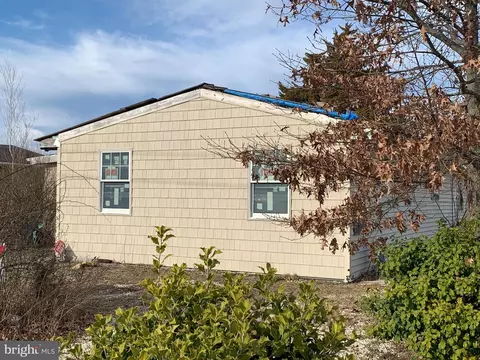 125 E Delaware Dr, Tuckerton, NJ 08087 photo 4
