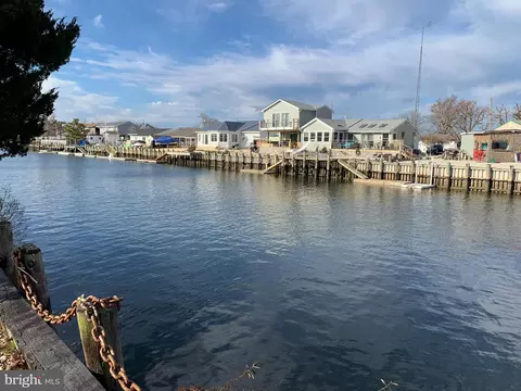 125 E Delaware Dr, Tuckerton, NJ 08087 photo 6