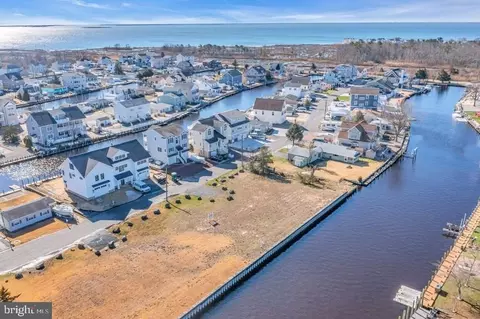 35 Capstan Rd, Waretown, NJ 08758
