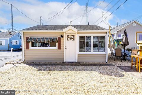 108 W Chadwick Way, Lavallette, NJ 08735