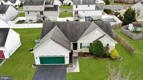 31 Stonegate Dr, Tuckerton, NJ 08087