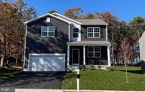 14 Staysail Ave, Barnegat, NJ 08005