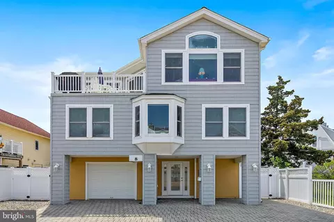 8 W Maryland Ave, Long Beach Township, NJ 08008