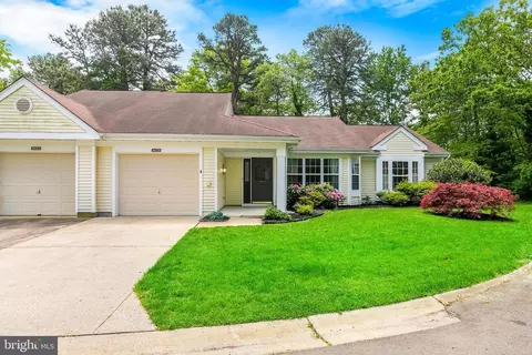 960 B Buckingham Ct, Manchester Township, NJ 08759