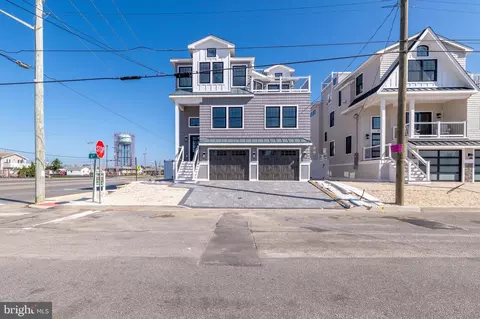 43 N 6th St, Surf City, NJ 08008