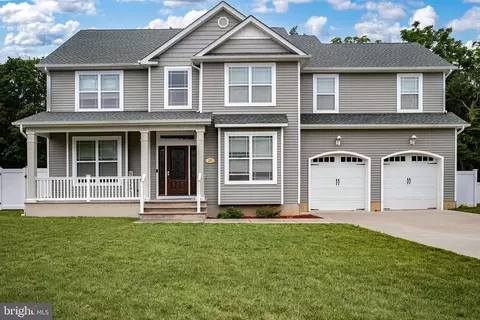 20 Bacall Way, Toms River, NJ 08753