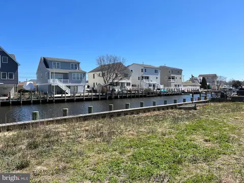44 Sands Point Rd, Waretown, NJ 08758 photo 2