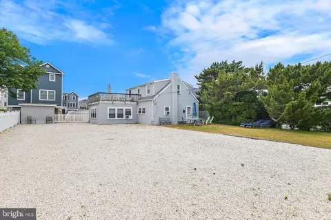 4 E 19th St, Long Beach Township, NJ 08008