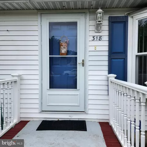 318 Lake Crystalbrook Dr, Tuckerton, NJ 08087