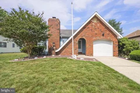 36 Sycamore Rd, Manahawkin, NJ 08050