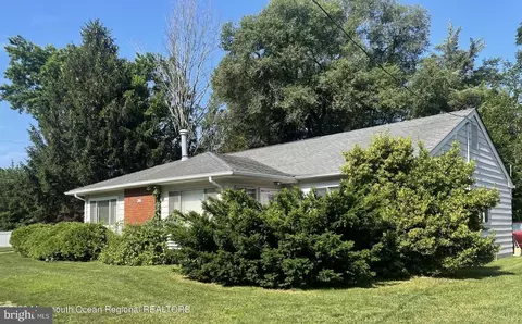 34 Pheasant Dr #A, Manchester, NJ 08759