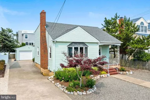 325 Fairview Ave, Beach Haven, NJ 08008