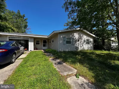 130 National Union Blvd, Tuckerton, NJ 08087