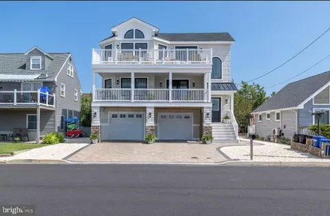 256 N 13th St, Surf City, NJ 08008