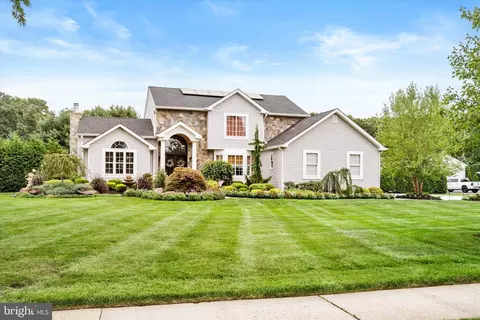 48 Hampshire Ct, New Egypt, NJ 08533