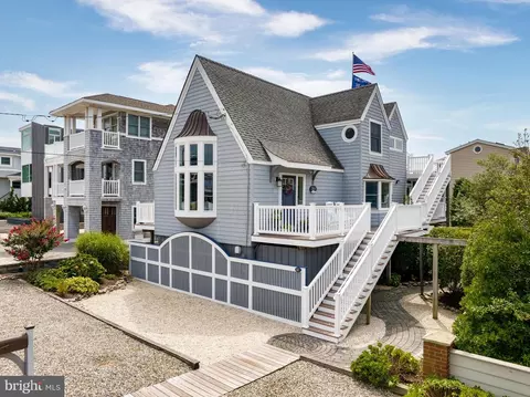 10 E 83rd St, Harvey Cedars, NJ 08008