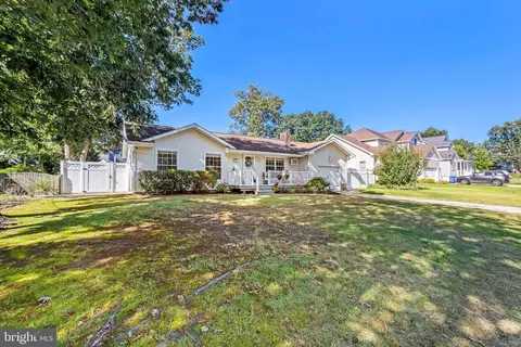 788 Buccaneer Ln, Manahawkin, NJ 08050