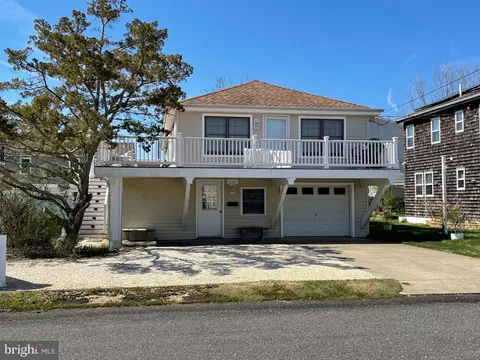 110 W Pennsylvania Ave, Long Beach Township, NJ 08008