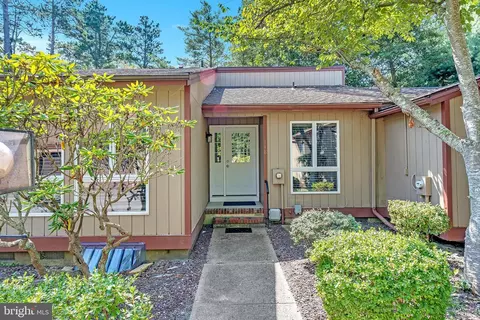 148 E Holly Ln, Tuckerton, NJ 08087